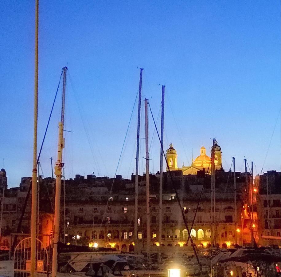 Vittoriosa' Seafront 2 Bed Highly Furnished Apartment Exterior foto