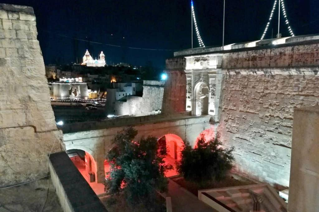 Vittoriosa' Seafront 2 Bed Highly Furnished Apartment Exterior foto